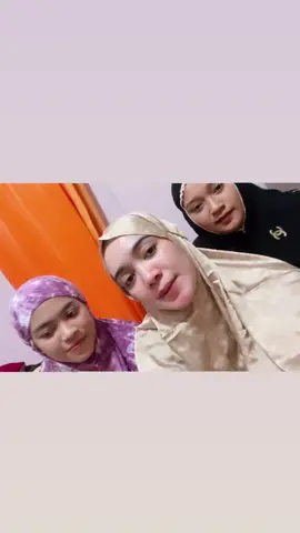 Selamat menunaikan ibadah puasa bagi yg mnjlankan🙏😇🥰