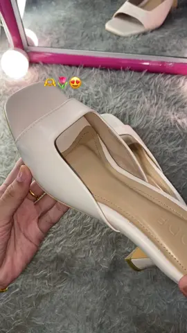 Cakep nih buat lebaran 🫶 #heelssimpledanelegan #heelswanita #heelscantik #rekomendasiheels #ramadhanekstraseru #heelszode 