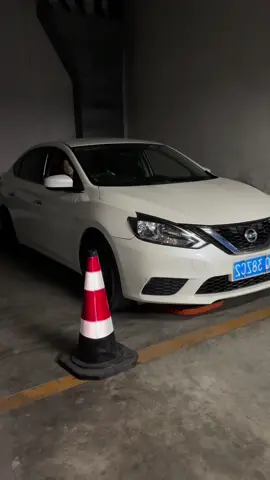 Right angle turn instruction video! Please give me a like!#tiktok#howto#cartok#car#automotive  #driving  #skills  #knowledge  #fpy  #fyp  #tips  #foryou  #carsoftiktok