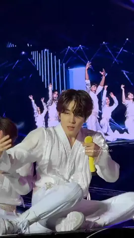 nemu di X ganteng bngtt 😭👊 #seventeen #wonwoo 