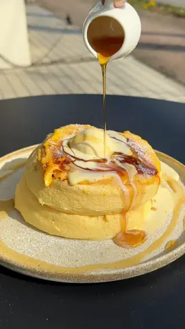 よだれが出るほど美味いブリュレパンケーキ🥞 📍福岡 / 北九州（黒崎駅徒歩7分） ▶︎ 店名 【OFF time CAFE】 ▶︎営業時間： 10:00～16:00 ▶︎定休日：不定休 ▶︎駐車場 : あり         ◎ ブリュレパンケーキ　1630円 　　　　　　　　　 #福岡グルメ#福岡カフェ#北九州グルメ#きたかきanesefood#fukuoka