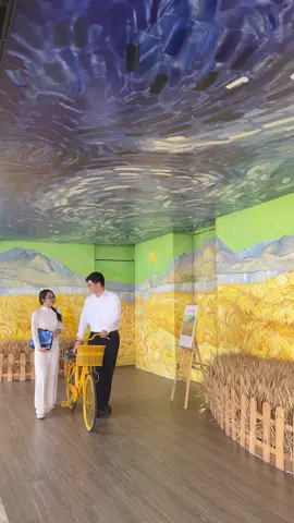 Chúng ta của tương lai tại Van Gogh Art Lighting Experience #xuhuong #vangoghartlightingexperience #vangoghvietnam #gigamall 