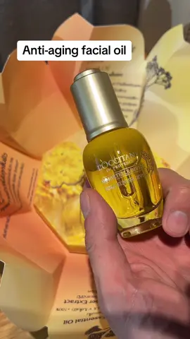 L’Occitane Immortelle Divine Youth Oil ออลย์บำรุงผิวให้ผิวฟู ลดเลือนริ้วรอย เนื้อเบากลิ่นหอมมาก #สกินแคร์ #loccitanethailand #skincare #faceoil #บิ้วตี้รีวิว #รีวิวบิ้วตี้ 