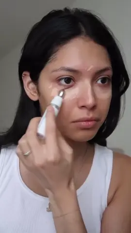 “This is definitely our new favorite product. I have no excuse not to wear sunscreen now.” @xoxobelaa wears our Total Eye 3-in-1 SPF 35 in the shade Medium. Features and Benefits:  -Immediately brightens the eye area and corrects imperfections to reduce dark circles and puffiness for a refreshed and rested appearance. -Chemical-free, 100% mineral SPF 35 defends against UVA/UVB and environmental stressors that contribute to skin aging. -Helps restore skin health with hydration that provides support for sagging skin to enhance the upper eye area. Improves the appearance of dark circles, puffiness, fine lines, and wrinkles.  - #sunscreen #eyecream #leahvskincare  ##medicalgradeskincare #antiagingproducts #colorscience 
