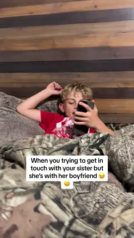 Trying to get in touch with your sister but shes at her boyfriends part 1 😂 #wrendavid #emmersynclaire #phonecalls #voicemails #fyp #foryoupage #fypシ゚viral #trending #funnykids #kidsoftiktok #brothersister #Siblings #fy 