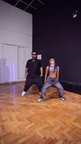 Ya lo vieron comoleto? 😱esta en mi bio te amo celeee