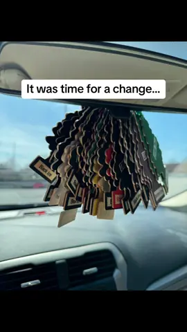 There is no reason your car should smell the way it does any longer.. grab yourself one of the car fresheners now #carsoftiktok #tiktokshopdeals #ttshop #tiktokshopfinds 