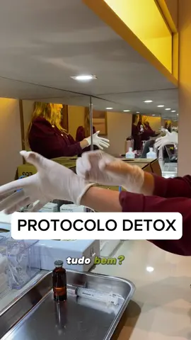 O Protocolo Detox auxilia na desintoxicação, desinflamação e melhora a absorção do organismo. Através das terapias injetáveis, é possível repor no organismo as deficiências, corrigir a inflamação e até prevenir doenças.  Além disso, os benefícios da absorção são superiores à terapia oral. O procedimento é realizado em um ambiente bem aconchegante.  É um momento para tratamento e relaxamento. As sessões podem ser feitas a cada 7, 15 ou 30 dias, dependendo do protocolo.  Sente-se inflamada? Já realizou o protocolo Detox alguma vez? Compartilha com aquela amiga que tá precisando.  Dra. Mariana Amalia Ginecologista CRM MS 8222 RQE 6077 Medicina Integrativa, Cirurgia Íntima à Laser, Laser Íntimo, Implantes Hormonais e Terapias Injetáveis #dramarianaamalia #ginecologia #ginecologista #ginecologiaintegrativa #medicinaintegrativa #terapiasinjetaveis #soroterapia #detox  #douradosms #ms #saopaulo 