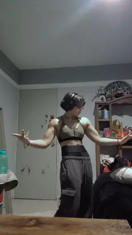 yeah #bicep #hombro #espalda #gymgirl #gym 