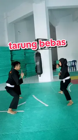 tipis tipis dulu 😂  #geraksilat #pencaksilat #silat #ganda #pasangan 