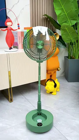 Apabila musim berubah，anda harus mempunyai kipas lipat teleskopik ini di rumah.la bukan sahaja mudah digunakan tetapi juga cantik，dan ia tidak mengamnil banyak ruang apabila dilipat dan disimpan.#fortablefan #kipasangin #fan #usbfan #fyp #hargamurah 