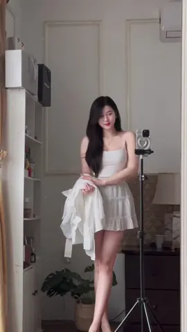 Đẹp cỡ này 🫣#lovito#somi#fpyシ #xuhuong #trending #viral #phoidoxinh #OOTD #outfitideas 