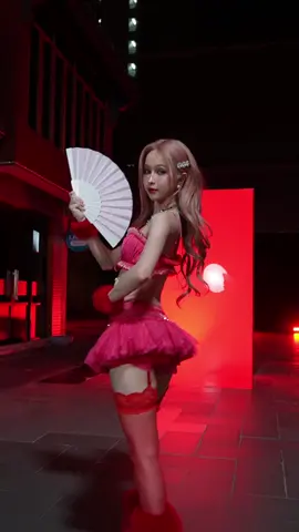 #Hot2HotChallenge  #Hannah4EVE  เพราะฉันเข้าตาคนน่ะอีกเป็นล้าน🔥 4EVE - Hot 2 Hot | Official MV ( Dance Version )  YouTube : 4EVE   #4EVEHot2Hot  #4EVE  #XOXOentertainment  #TPOP  