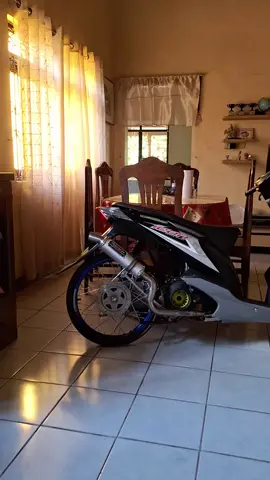 Prep muna para sa show  #honda #foryoupage #fyp #foryou #thaienthusiastsph🇹🇭 #hondaicon #beatcarbu #hondabeatcarb #thailand🇹🇭 #teph 