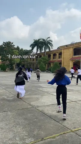 Chạy coi lẹ hok thoi hết #xuhuong #viral #funny #banbethanthiet 