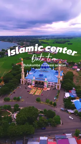 Salah satu masjid andalan warga bulukumbaa #mosque#bulukumba#bulukumba_sulawesiselatan#droneshot#masjid#ramadhan2024