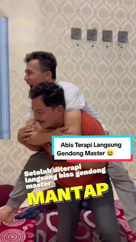 mantulll, Dateng dengan keluhan pinggang  , setelah di terapi sama master langsung bisa gendong master 😆 . . . . . #jrboneholistik #ahlikretekmedan 