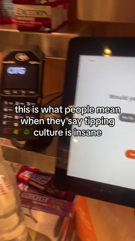 #tippingculture #airport #traveltiktok #travelhack 