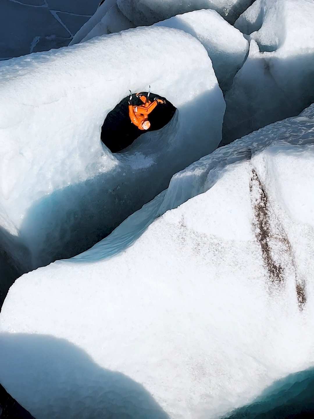 Ice Bouldering, or what would you call this? 🧊 #iceclimbing  #iceland  #adventure