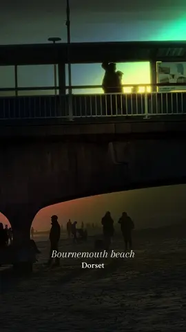 Bournemouth beach , Dorset #sunsetvibes #sunsetedits #bournemouth #bournemouthbeach #dorset #fyp #foryou #foryoupage 