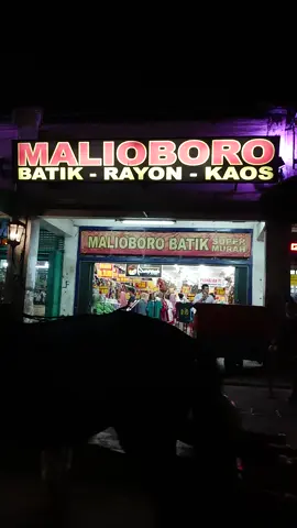 Masih mentahan Malioboro #pranktemen #prank #mentahan #malioborojogja #malioboro #jogja #yogyakarta #mentahanvideo 