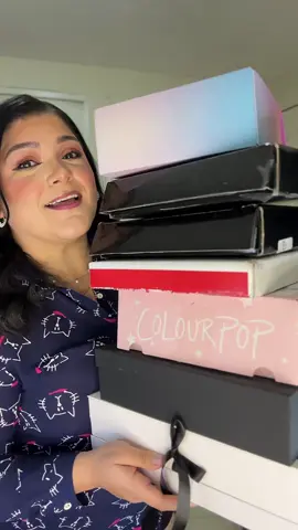 Paquetes que recibo de las marcas por ser creadora de contenido 💕  #EvannaMUA #content #contentcreator #MUA #makeupartist #giftedbyipsy #SigmaBeautySquad #giftedbysmashboxcosmetics #giftedbysmashbox #colourpop #colourpopcosmetics #giftedbycolourpop #lancome #giftedbylancome #milanicosmetics #giftedbymilanicosmetics #dalbasprayserum #livingproof #giftedbylivingproof #AgaveOil #bobbibrown #bobbibrowncosmetics #giftedbybobbibrown #giftedbybobbibrowncosmetics @IPSY @Sigma Beauty @Smashbox Cosmetics @ColourPop Cosmetics @Milani @d'Alba Official @Living Proof, Inc. @AgaveOil @Bobbi Brown 