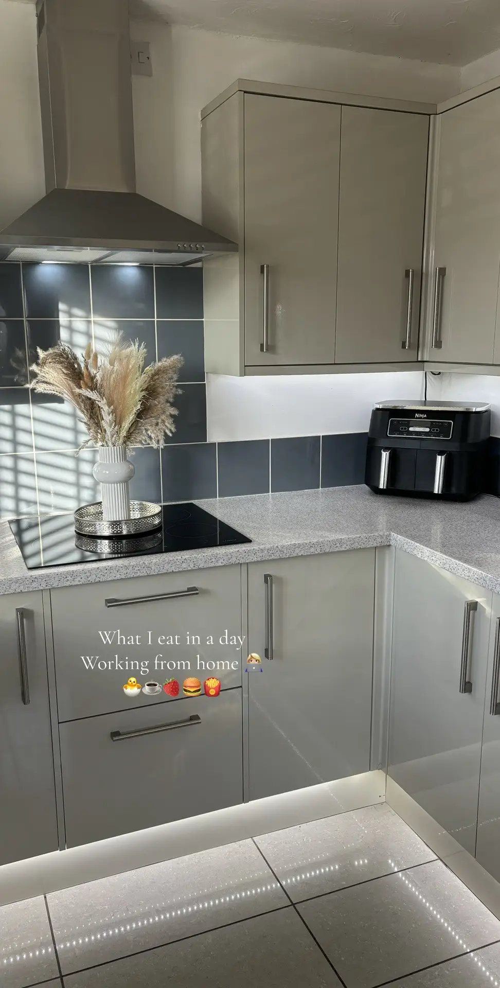 What i eat in a day working from home and we tried some new bits on the McDonald’s menu #wieiad #whatieatinaday #caloriedeficit #wieiadrealistic 