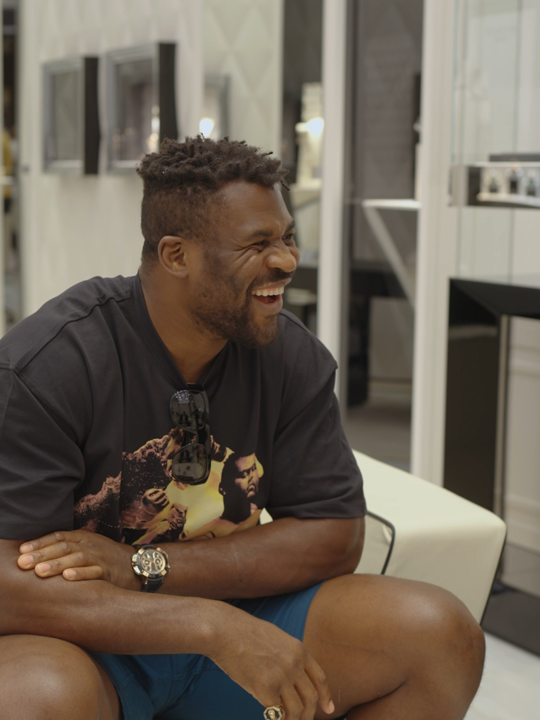 Francis Ngannou shows us his experience visiting Jacob & Co. Saudi Arabia ahead of one of the biggest matches of his career. #Jacobandco #Inspiredbytheimpossible #Francisngannou #Luxurywatchshopping