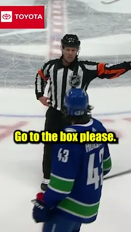 The ref had to ask Quinn… POLITELY 😭 #fyp #hockey #hockeytiktoks #quinnhughes #referee #micdup 
