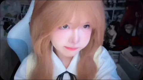 gái hun vào màn hình tăng x1000 sức mạnh #xuhuongtiktok #gaixinh 