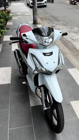 Wave 125i Thailand màu trắng 2021 chưa xăng 