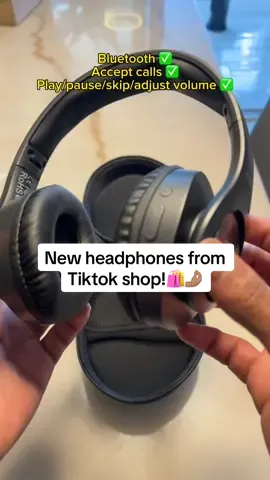Unbox these new Bluetooth headphones with me!🎧 Take advantge of these deal while you can! 🔥🛍 #tiktokdeals #tiktokmademebuyit #bluetoothheadset #ttshop #headphonesrecommended #unboxing 