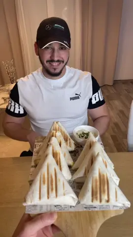 Des minis tacos POULET SAUCE FROMAGÈRE FACILE et RAPIDE à faire  #recette #recettes #ideerecette #recettesimple #recetterapide #recettefacile #recettefacileetrapide #recettesimpleetrapide #Ramadan #RamadanMubarak #Ramadan2024 #ramadankareem #recetteramadan #cestarpinbon #tiktokfood #asmr #asmrsounds #asmrfood #ASMR #tacos #saucefromagère 