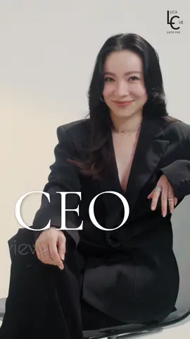 พบกับบทสัมภาษณ์สุด Exclusive ของ ต้นหอม ศกุนตลา เทียนไพโรจน์ กับบทบาท CEO  . ความเชื่อและความตั้งใจที่คุณจะสัมผัสได้จากผู้หญิงคนนี้ ถูกถ่ายทอดออกมาผ่านแบรนด์ “LUCA EVE” ความชื่นชอบและความสนใจในความงาม และการดูแลตัวเอง  สู่การออกสินค้าเพื่อตอบโจทย์ปัญหาผิวคนเอเชีย จึงอยากมอบประสบการณ์การใช้สกินแคร์ที่ให้ทุกคนได้สัมผัสกับคําว่า “ความงามที่เลอค่า ในราคาที่เอื้อมถึง” . #LucaEve #ลูก้าอีฟ #ครีมลูก้าอีฟ #lucaeve #tonhorm #djtonhorm #ครีมต้นหอม #CEO #ลูก้าอีฟบูสท์ไบร์ท #มั่นใจดุจนางพญา @Tonhorm 