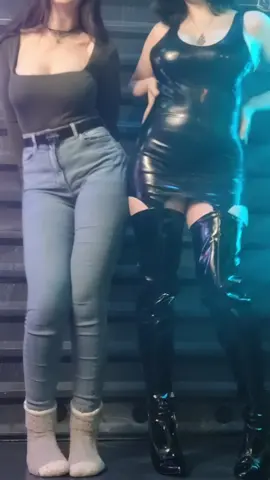 Goth GF brough her sister! Can she stay? 🖤 Ft. @gumiho  #gothgf #gothgirl 