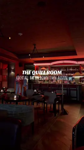 the quill room is a dreamy, elegant cocktail bar at the austin proper hotel & I am completely in love. the space is gorgeous, the vibes are immaculate & the cocktails/bites were all amazing 🤌🏻 this bar is located right up the stairs from their lobby bar (that I also love!) ✨ open weds-sat from 6p-12a 📍 600 west second street #austin #austintx #austintexas #atx #austinfood #atxlife #thingstodoinaustin #austinfoodie 