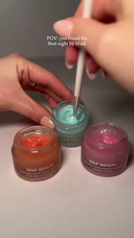 This lip mask is Creamy!!! 👄 @selfbeauty_us  Super moisturizing. my lips love it  #lipmask #lipsswatches  Which one would you try?