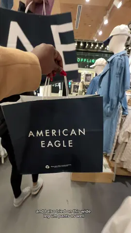 I dont know why i even bother shopping in person anymore but sometimes you need an immediate endorphin high. . . . . . . #shopwithme #yorkdalemall #torontolife #torontotiktok #justagirl #americaneagle 