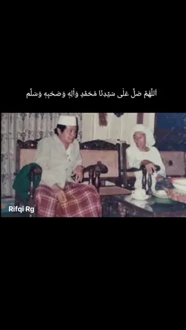 Ngalap Barokah Abah Toyib Sumengko Perantara Santrinya H Thohiron Sembayat Manyar Gresik 