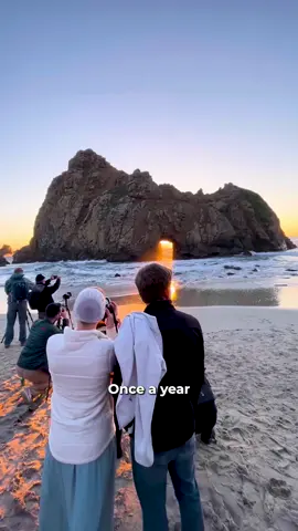 Have you heard of the Keyhole Arch at Pfeiffer Beach, California? 🇺🇸 📽 @markian.b  📍Keyhole Arch at Pfeiffer Beach, California USA #beautifuldestinations    #keyholearch  #california #bigsur #fascinating #sunset