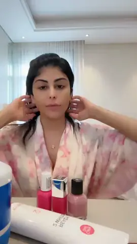 🌟 روتين العناية بالبشرة اليومي: تحويل بشرتك إلى قصة نضارة وتألق ✨