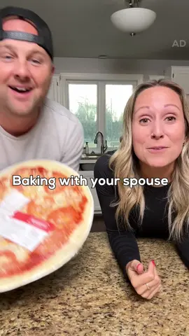 Nothing like an easy and yummy meal! #PapaMurphysPartner You’ll never be short of easy options for a convenient and delicious lunch or dinner, thanks to @Papa Murphys ! #PapaMurphys #couplescomedy #couplesfunnyvideos #husbandandwifehumour #coupleshumor #husbandandwifecomedy #couplescomedygoals #couplesfunnyhumor 
