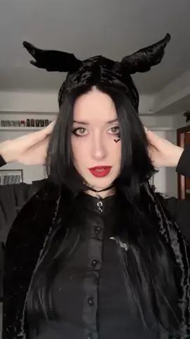 More art inspired by #gifted beauties by Magic Markings 🫶🏻🦇 2/3 👁️ . . . #MagicMarkings #GothMakeup #GothicArt #DarkBeauty #GothicMakeup #IllustratedLooks #GothicIllustration #MakeupAndArt #DarkAesthetic #GothicInspiration #GothicStyle #FantasyMakeup #ArtisticMakeup #GothicCollaboration #MagicAndArt #GothicGlam #GothicCreativity #GothicBeauty #GothicFashion #gothicartistry 