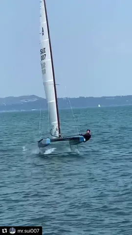 Perfect tack?  #catmaran #tack #sailing #ocean 