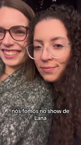 Seguindo o desafio de 1 mês 1 surpresa, segue o que fizemos em Março! #lesbiansoftiktok🏳️‍🌈 #lesbiancouple #couple #casal #CapCut @MariNay 