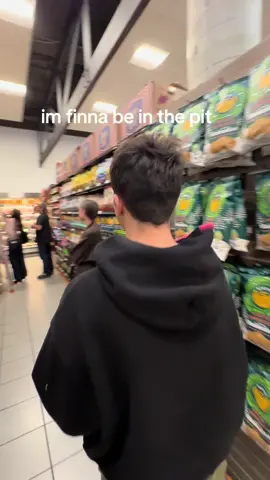 she was the sis yall i saw her at erewhon we talked about popcorn