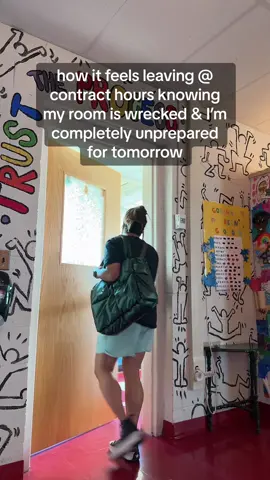 3:30 on the dot I’m leavin #fyp #teachersoftiktok 