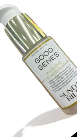 #sundayrileygiftedme What it is? 🧬⚛️A lactic-acid, AHA serum that targets the look of pores, hyperpigmentation, and dark spots and is clinically shown to reduce the look of fine lines and wrinkles.  Key Ingredients 🙌🏼💯💫 Powered by purified lactic lacid: One of the most hydrating Alpha Hydroxy Acids (AHAs), Lactic Acid exfoliates the surface layers of the skin, revealing a more clarified, fresher, smoother, younger-looking complexion. Helps fight a build-up of dead skin cells and excess sebum, which can lead to skin bumps, dullness, skin congestion, blackheads, and eventually, acne. Helps diminish the look of discolorations and dark spots. Balanced by 💯⚖️➡️  Licorice: Naturally brightening properties, licorice helps improve skin radiance. Lemongrass: Astringent and skin refreshing for a toned complexion. Arnica: Soothes the skin, reducing the feeling of skin discomfort. Prickly pear extract: Rare desert cactus extract that instantly soothes skin. Aloe: Soothes and moisturizes, without greasiness. Clinical results 🧪🧫🥼 *Clinically tested and proven to significantly improve the appearance of lines and wrinkles in 3 minutes. Results obtained via profilometry analysis. 	•	100% of women said their skin looked and felt significantly smoother and more radiant, with visibly reduced lines and wrinkles. 	•	100% of women said this was the most effective skin plumping product they have ever used and would definitely recommend this product to a friend My thoughts☝🏻🦋🥰 I've been using Sunday Riley’s Good Genes Lactic Acid serum for one month to thoroughly gauge its effectiveness before forming my opinion. This AHA serum is gentle yet effective. My skin feels noticeably softer, smoother, and more plump after consistent use of this serum. What sets it apart is its gentle nature; I never experienced any burning or peeling while incorporating it into my routine. Applying this serum is a breeze—it effortlessly glides onto my skin, seamlessly with my other skincare products. I'm genuinely impressed and would recommend this serum to anyone looking for a transformative skincare experience. 😘🦋🍄@Sunday Riley 