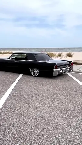 Lincoln Continental 1964 🎥🎬 : Hamza Bouberbouche  #ClassicCars #MuscleCars #CLSCARS #ForYouExplore #VintageCars#Dreamcars #ClassicCarCulture #HotRod #AmericanMuscle #CarCollector #ClassicCarLover #MuscleCarLover #CarHistory #OldSchoolCars #CarMods #clscarsmizou 