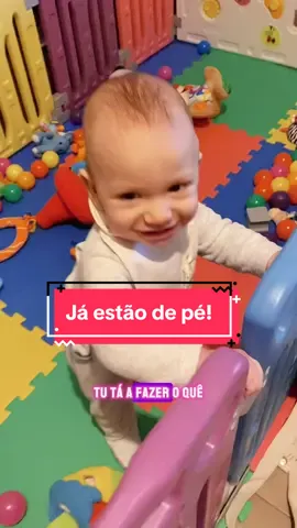 Não aguento, está a ser muito rápido!! Depois do vídeo, pousei o telemóvel e comecei a gatinhar, mas nem assim, eles não me estão a imitar! 😳 e depois só se riem! Já estão é com uma bela cara de malandrecos 😂 Deixei o link da cerca na bio/perfil ❤️ #novomedodesbloqueado #gatinhar #andar #bebestiktoks 